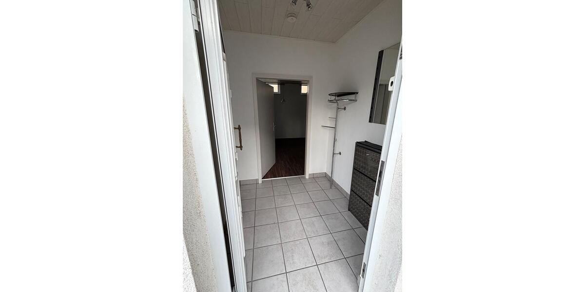 Erdgeschoßwohnung Rüsselsheim am Main - 2 Zimmer, 60 m&sup2;, 1.050&euro; | Angebot:25902132