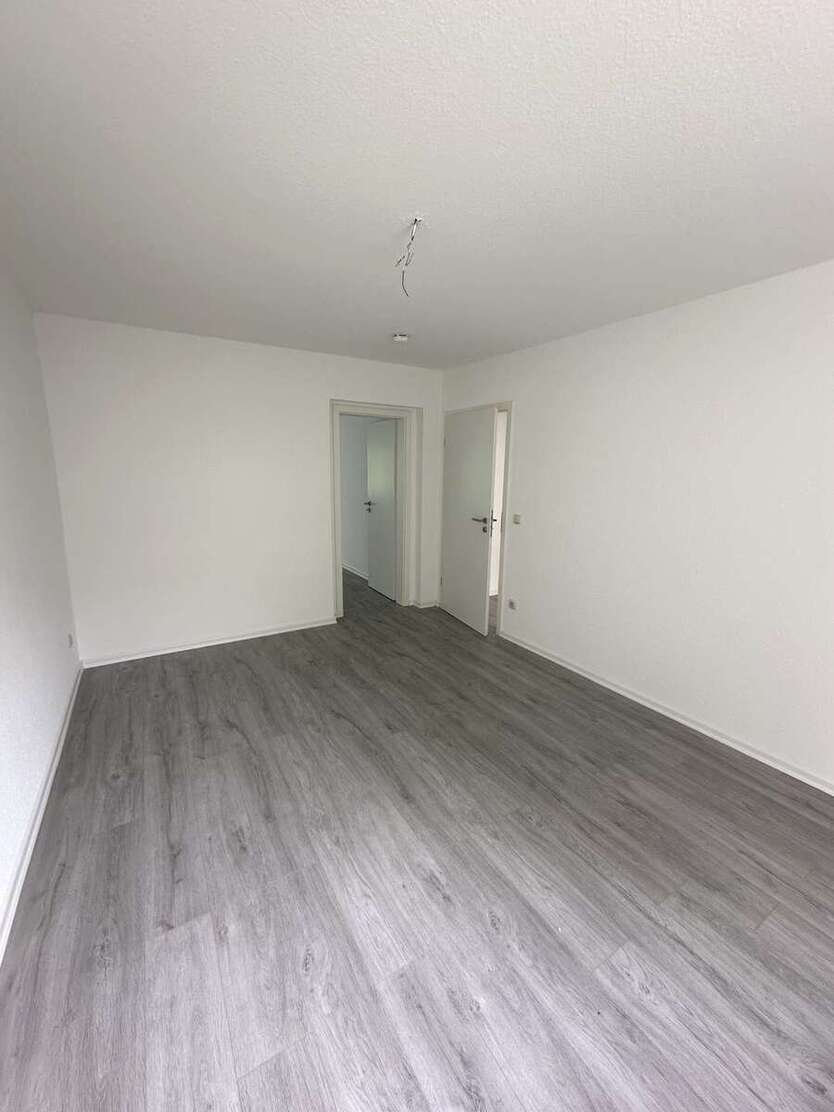 wir renovieren+++ 2-Raum Wohnung frei 2 zimmer