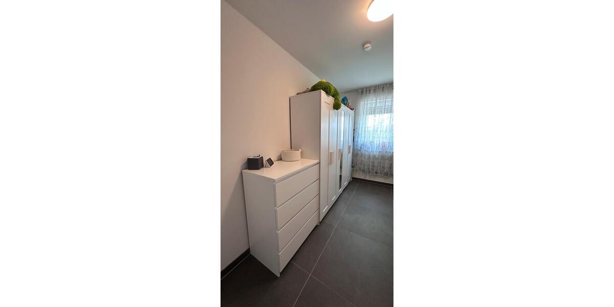 Etagenwohnung Schwandorf - 3 Zimmer, 110 m&sup2;, 1.200&euro; | Angebot:26631623