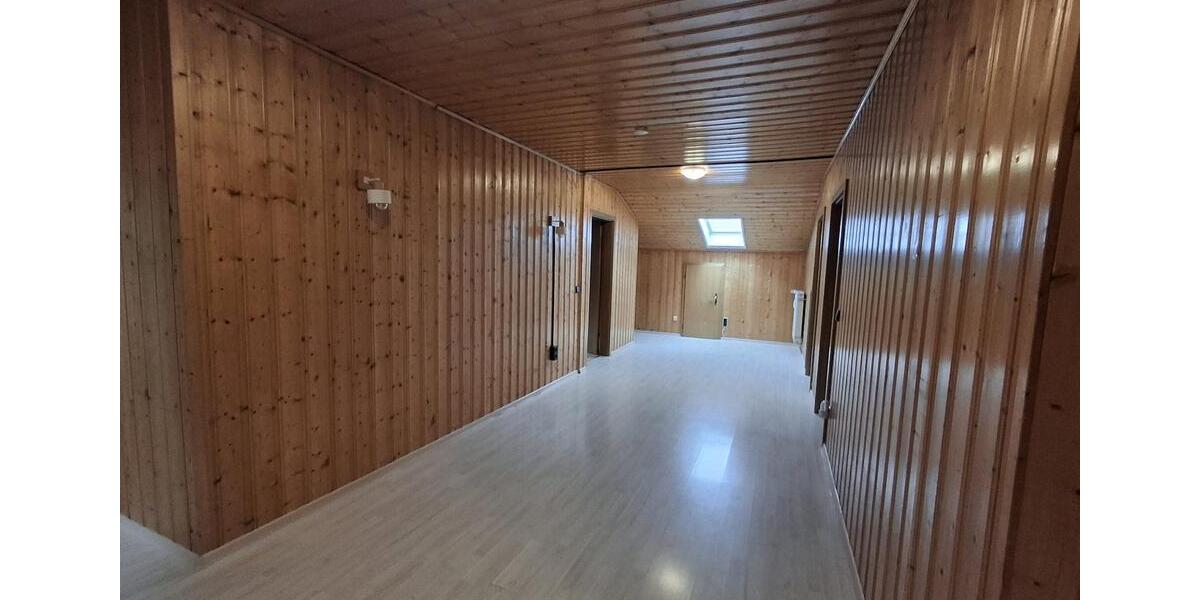 Große Helle 5 Zimmer-Wohnung ( WG Geiegnet) 5 zimmer