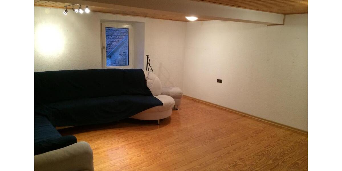 Etagenwohnung Pfeffelbach - 5 Zimmer, 95 m&sup2;, 500&euro; | Angebot:25873813