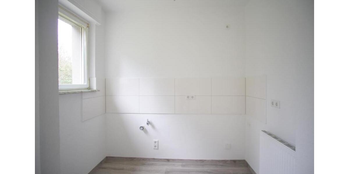 Deine neue Traumwohnung + Wir renovieren... Möbel rein FERTIG! 3 zimmer