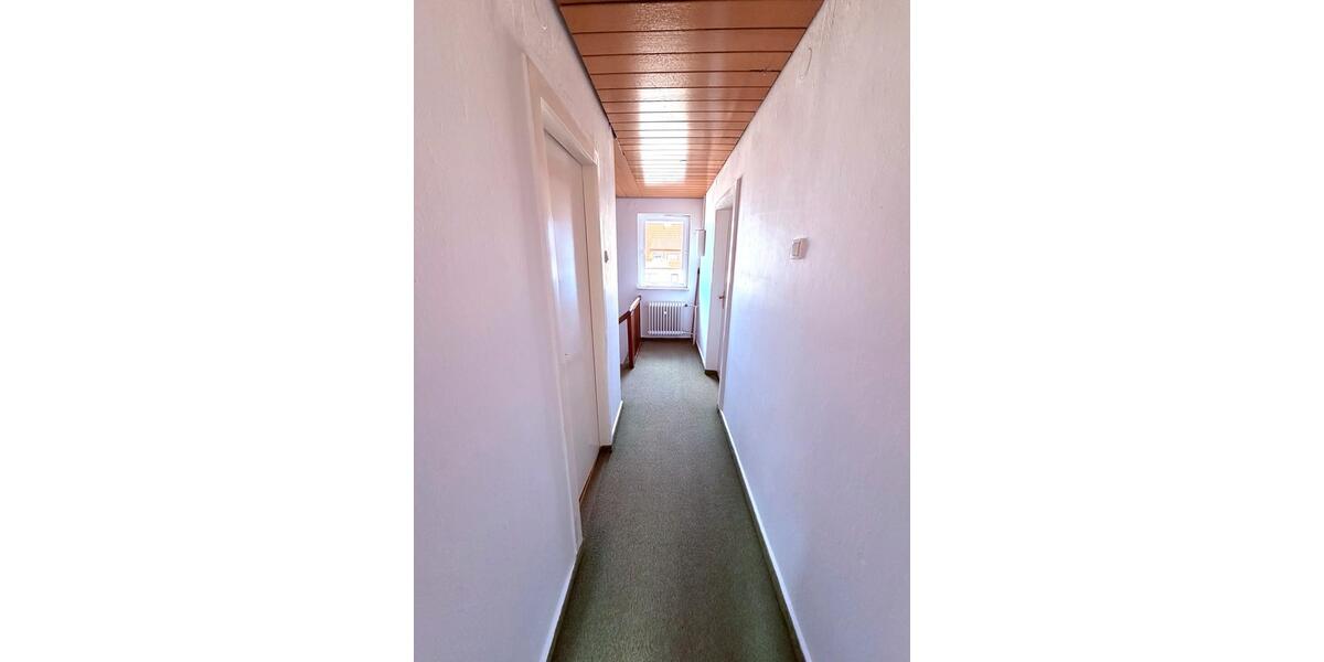 Einfamilienhaus Hünfeld - 4 Zimmer, 100 m&sup2;, 890&euro; | Angebot:26023320