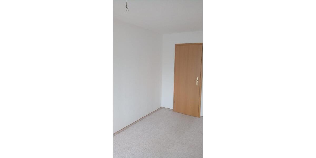 Dachgeschoßwohnung Demmin - 2.5 Zimmer, 53 m&sup2;, 370&euro; | Angebot:26588138