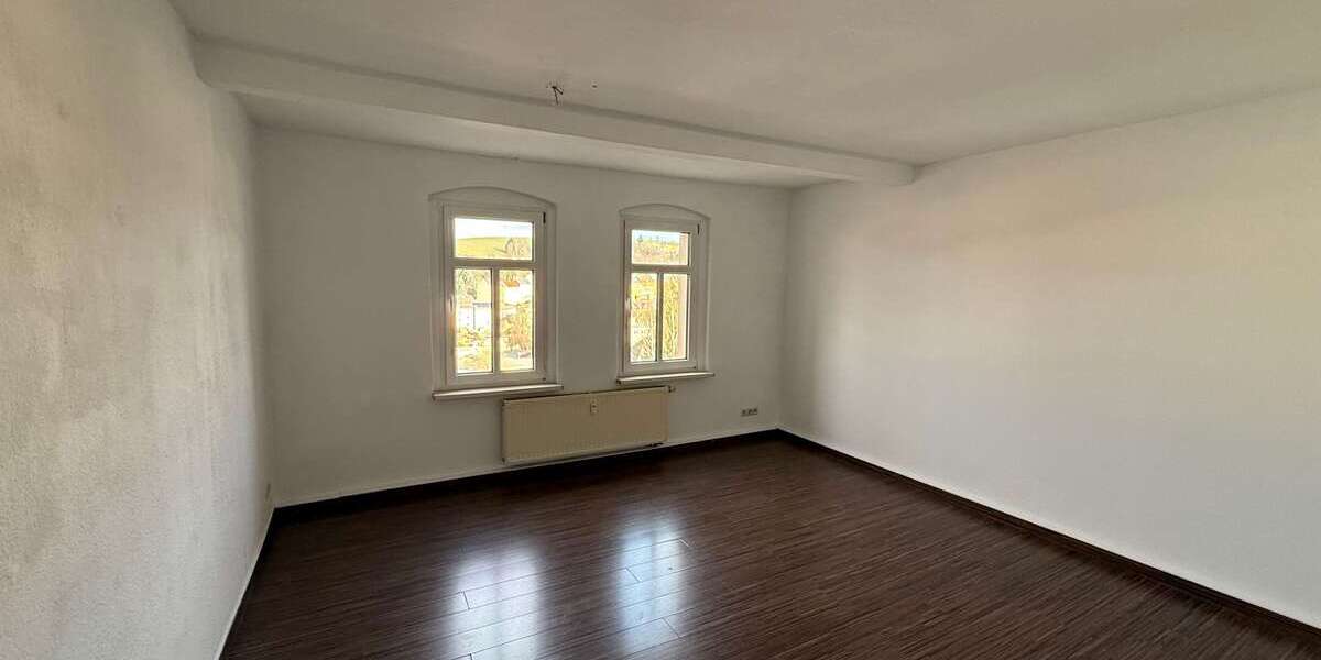 Wohnung zum Mieten in Greiz 290 € 58.49 m² 3 zimmer