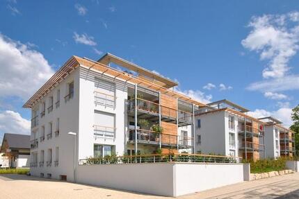 Traumwohnung mit Balkon und 2 Bädern in begehrter Lage! 4 zimmer