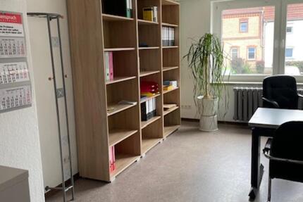 Büro mit Einrichtung sofort verfügbar Ca. 18 m² Schkopau zimmer
