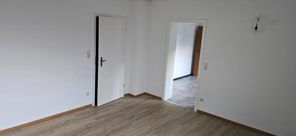 Erdgeschoßwohnung Bad Soden-Salmünster Salmünster - 4 Zimmer, 101 m&sup2;, 1.000&euro; | Angebot:26648494
