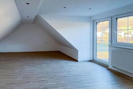 Wohnung Neustadt an der Aisch - 3.5 Zimmer, 125 m&sup2;, 1.175&euro; | Angebot:25869150