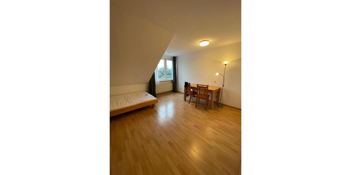 Dachgeschoßwohnung Karlsruhe Neureut - 1 Zimmer, 24 m&sup2;, 550&euro; | Angebot:24745375