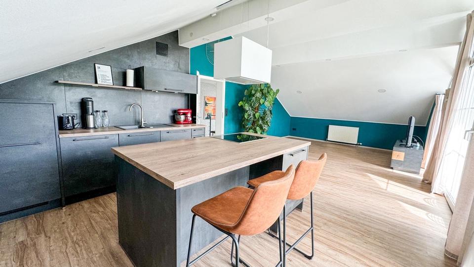 Dachgeschoßwohnung Haarbach - 2.5 Zimmer, 80 m&sup2;, 950&euro; | Angebot:26036093