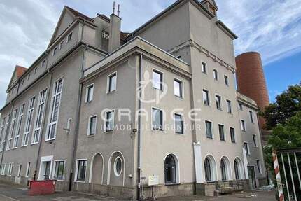 ***13m hohe Halle mit kernsanierter Bürofläche - Regensburg Osten*** zimmer