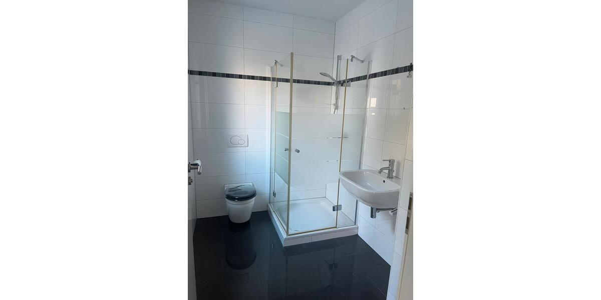 Einfamilienhaus Mössingen - 7 Zimmer, 165 m&sup2;, 1.600&euro; | Angebot:26223808