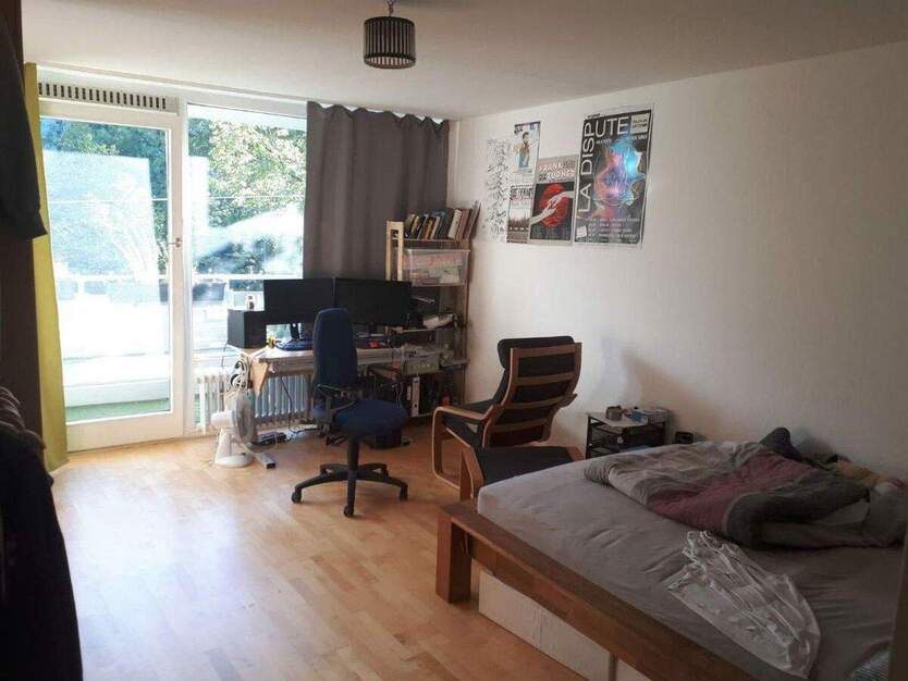 Schönes, zentrales WG-ZIMMER in einer 3-Zimmer-Wohngemeinschaft 1 zimmer