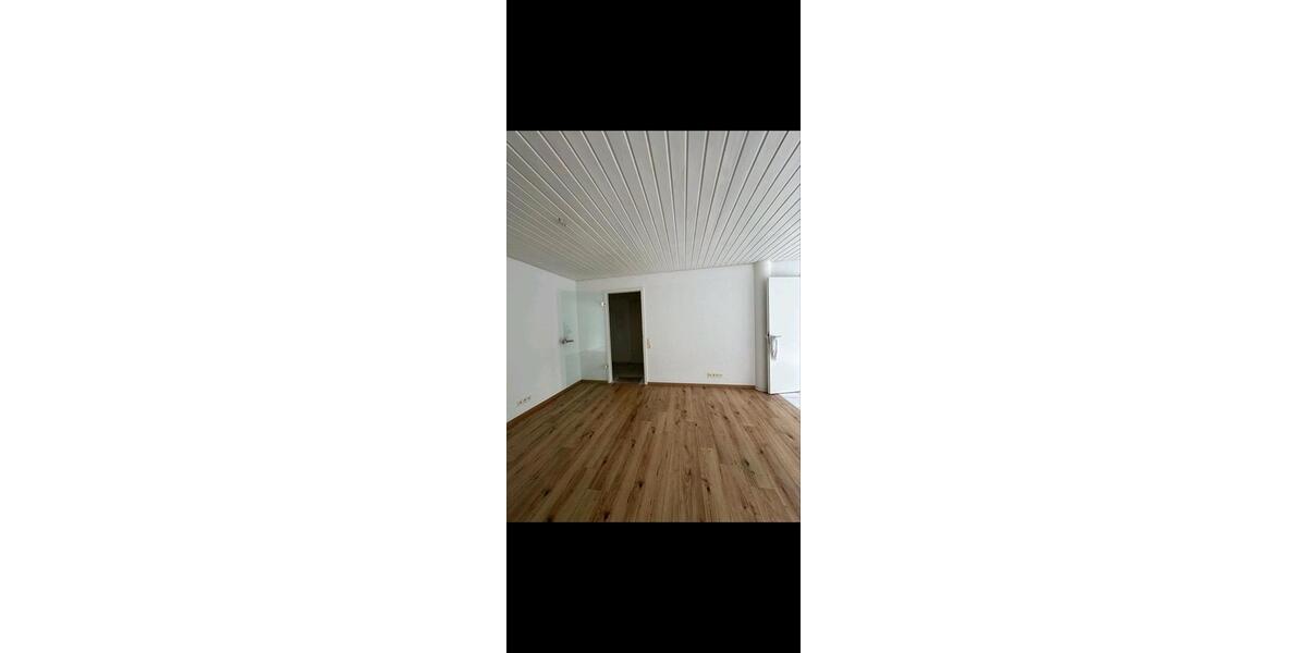 Erdgeschoßwohnung Sonnenbühl - 2.5 Zimmer, 65 m&sup2;, 850&euro; | Angebot:26121018