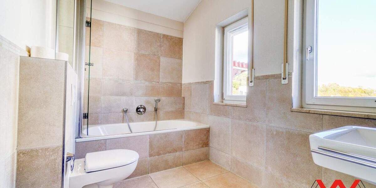 Reihenmittelhaus Kirchseeon - 6 Zimmer, 171 m&sup2;, 2.380&euro; | Angebot:25523927