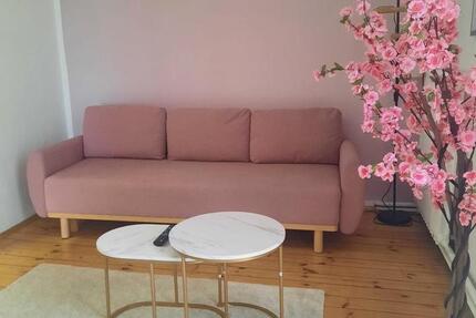 1. OG, 2 Zim + Blk, WM 817 €, Möblierte Übernahme 4.200 €,Sofort 1 zimmer