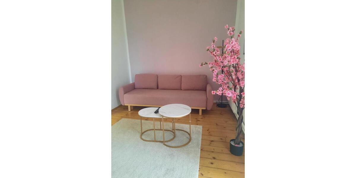 1. OG, 2 Zim + Blk, WM 817 €, Möblierte Übernahme 4.200 €,Sofort 1 zimmer