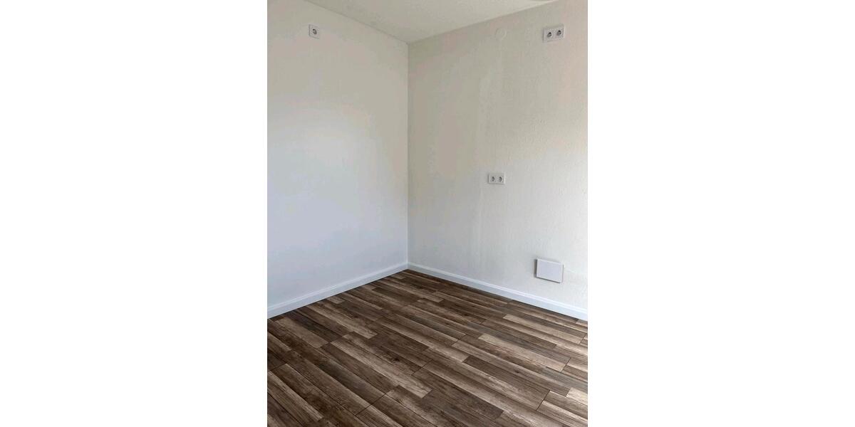Dachgeschoßwohnung Wölfersheim - 4 Zimmer, 85 m&sup2;, 950&euro; | Angebot:26466653