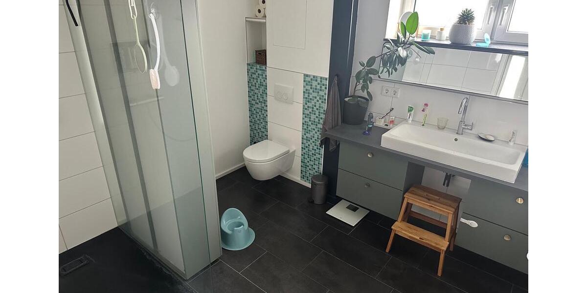 Große, moderne 3-Zimmerwohnung mit Terasse & optionaler Halle 3 zimmer