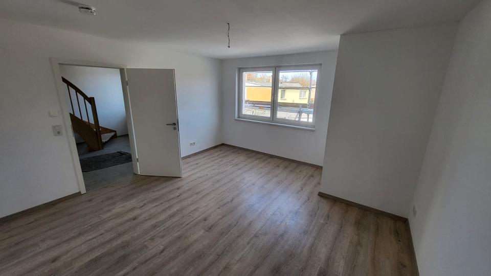 Etagenwohnung Wusterhausen/Dosse Dosse - 3 Zimmer, 90 m&sup2;, 810&euro; | Angebot:26599609