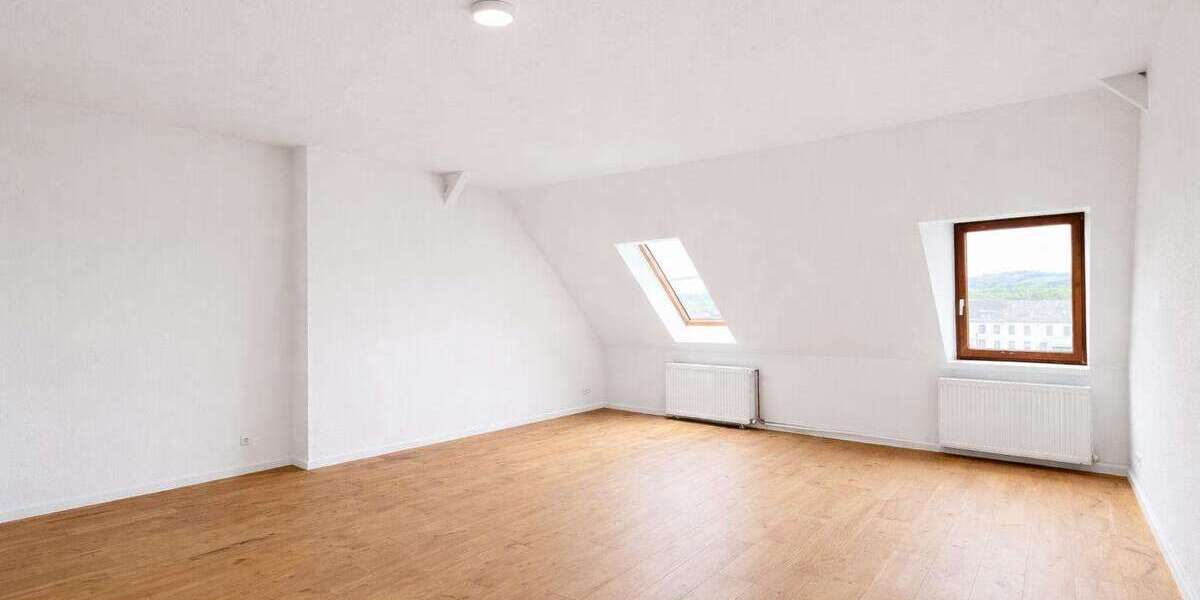 Etagenwohnung Trier West-Pallien - 4 Zimmer, 127 m&sup2;, 1.580&euro; | Angebot:26300503
