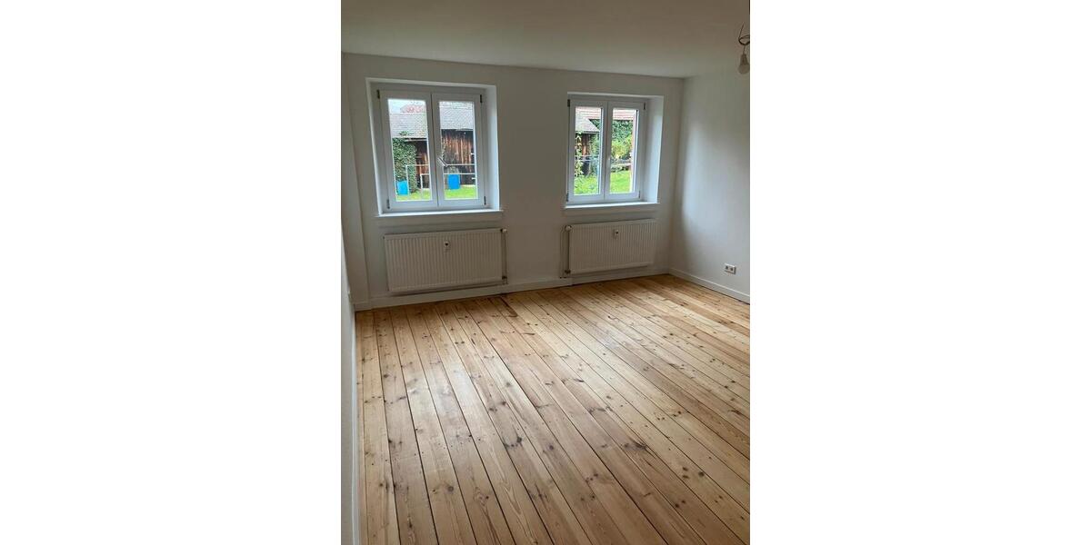 Hochparterre Amorbach - 4 Zimmer, 106 m&sup2;, 950&euro; | Angebot:26235557