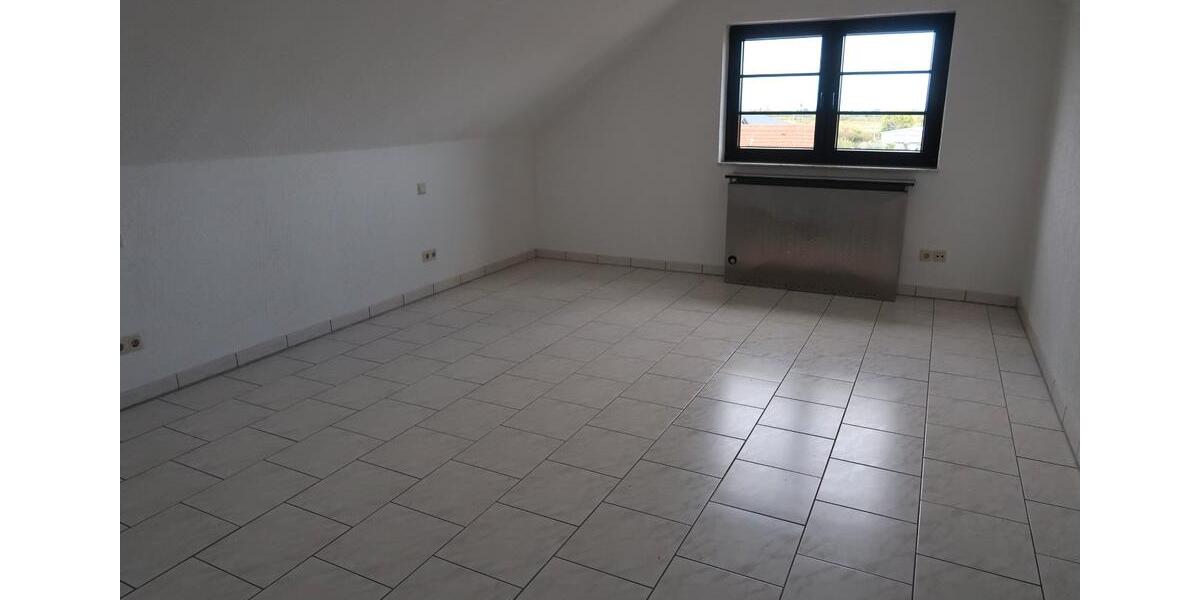 Dachgeschoßwohnung Freinsheim - 2 Zimmer, 80 m&sup2;, 640&euro; | Angebot:26068612
