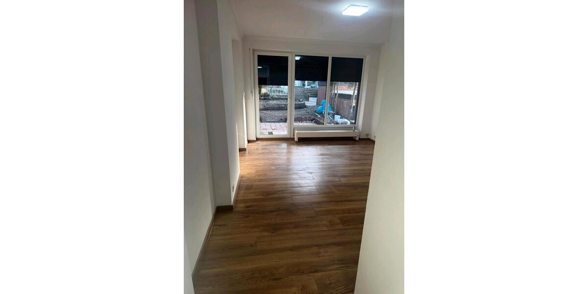 Erdgeschoßwohnung Düsseldorf Stadtbezirk 8 - 2 Zimmer, 67 m&sup2;, 1.225&euro; | Angebot:25262736