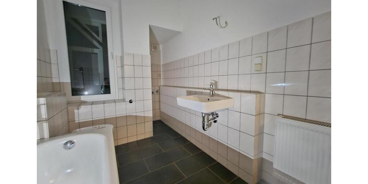 Etagenwohnung Altenburg - 4 Zimmer, 70 m&sup2;, 455&euro; | Angebot:25785344