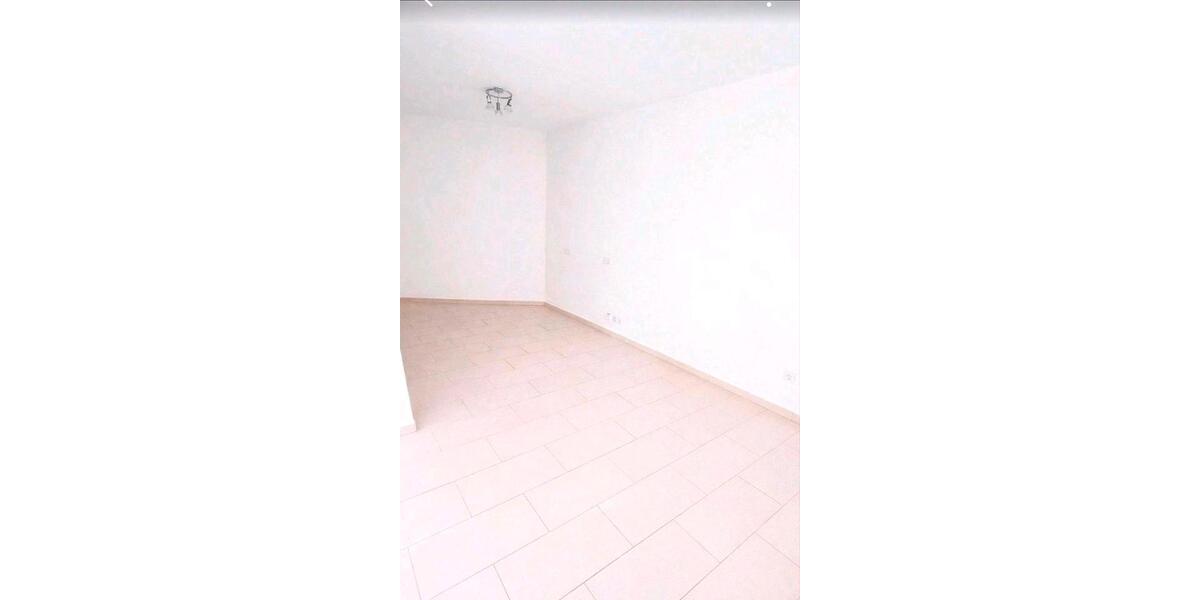 Erdgeschoßwohnung Schernfeld Birkhof - 4 Zimmer, 82 m&sup2;, 880&euro; | Angebot:26403630