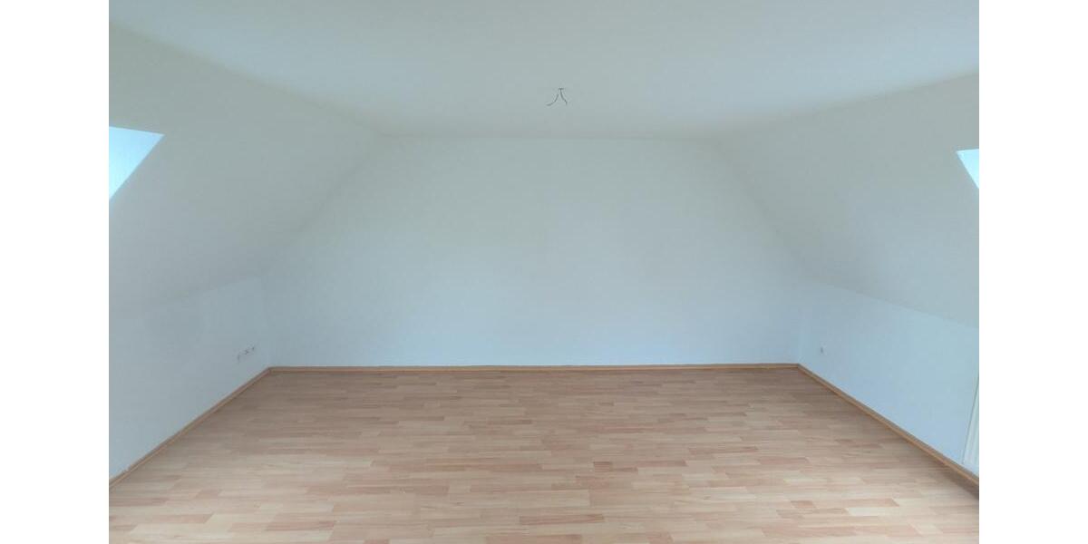 Einfamilienhaus Porta Westfalica - 4 Zimmer, 100 m&sup2;, 1.000&euro; | Angebot:25755306