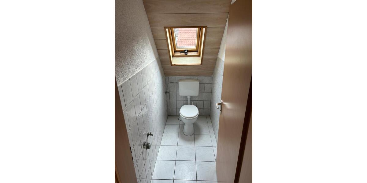 Dachgeschoßwohnung Albstadt - 3 Zimmer, 65 m&sup2;, 600&euro; | Angebot:26512287