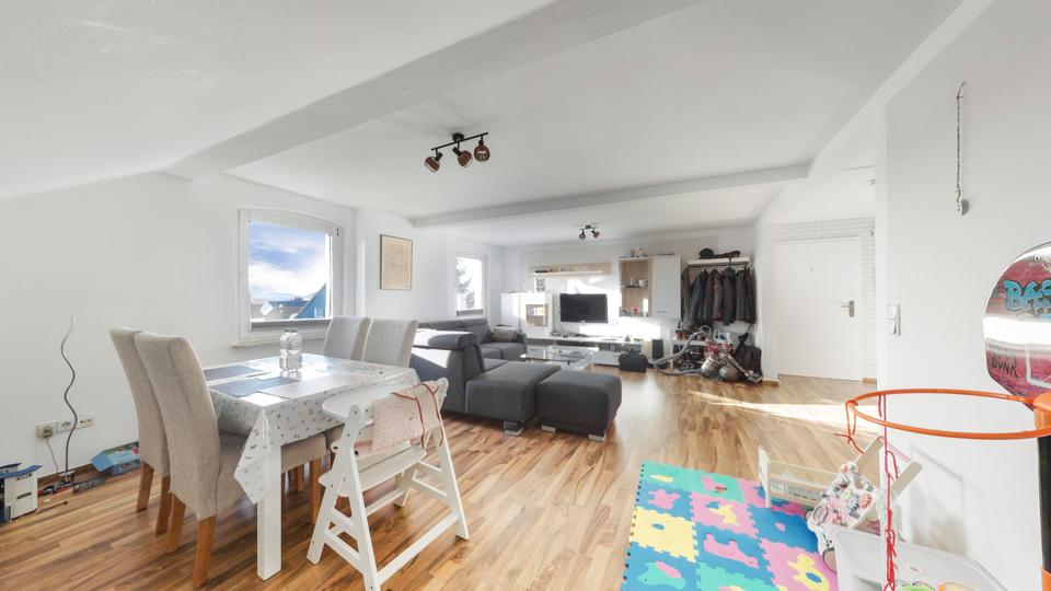 Dachgeschoßwohnung Rüthen - 2 Zimmer, 72 m&sup2;, 450&euro; | Angebot:24864408