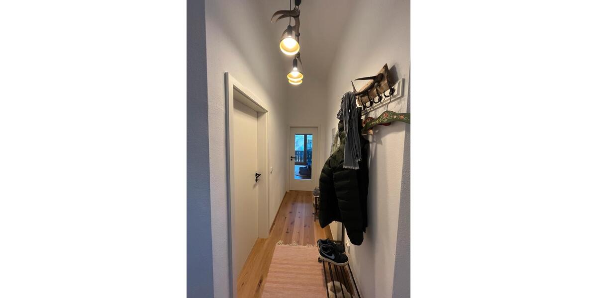 Dachgeschoßwohnung Siegsdorf - 3 Zimmer, 68 m&sup2;, 1.440&euro; | Angebot:26285822