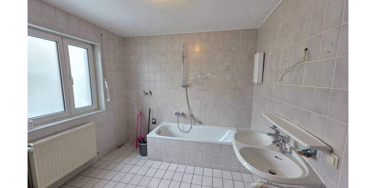 Terrassenwohnung Fürth Weststadt - 4 Zimmer, 125 m&sup2;, 1.200&euro; | Angebot:25779104