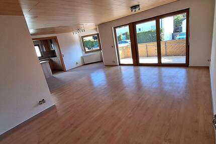 Wohnung Schönaich - 3 Zimmer, 90 m&sup2;, 1.390&euro; | Angebot:27032315