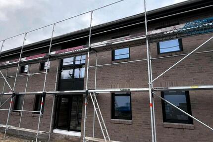 Moderne Erdgeschoss Wohnung mit Terrasse in Hodenhagen - KfW 40 zimmer