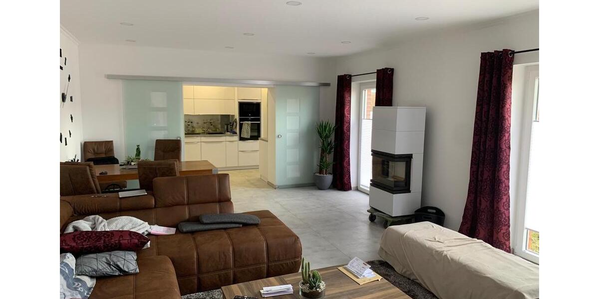 Mehrfamilienhaus, Wohnhaus Hille - 4 Zimmer, 200 m&sup2;, 3.300&euro; | Angebot:24361426