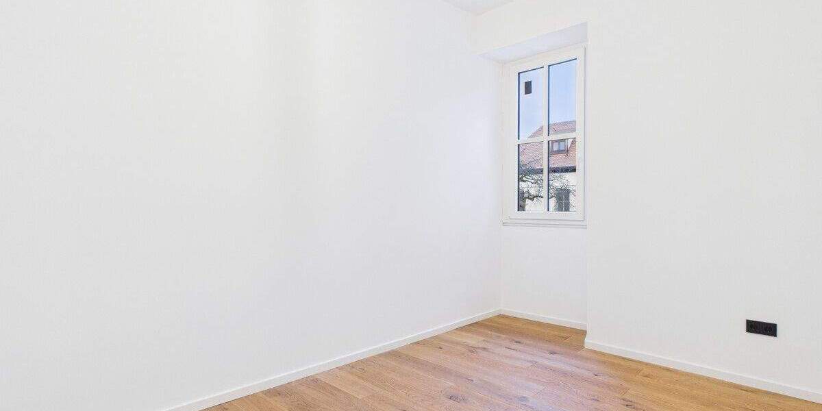 Einfamilienhaus Veitshöchheim - 7 Zimmer, 178 m&sup2;, 2.250&euro; | Angebot:24423420