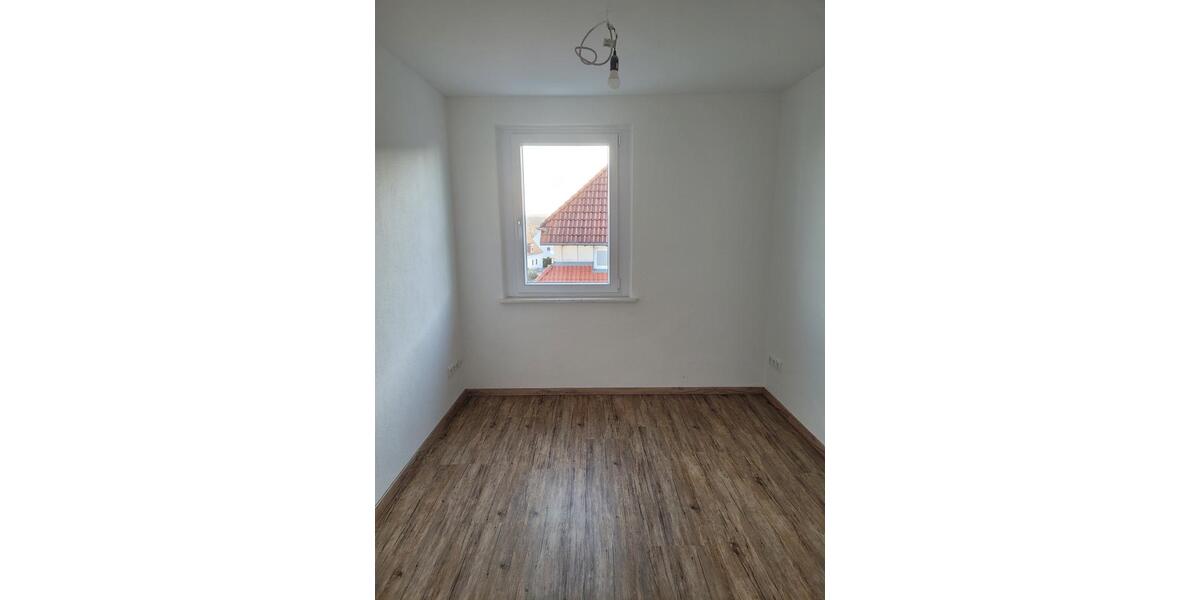 Dachgeschoßwohnung Amberg - 3 Zimmer, 70 m&sup2;, 890&euro; | Angebot:24463357
