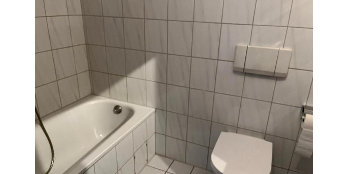 Dachgeschoßwohnung Bremerhaven Lehe - 2 Zimmer, 62 m&sup2;, 385&euro; | Angebot:26631671