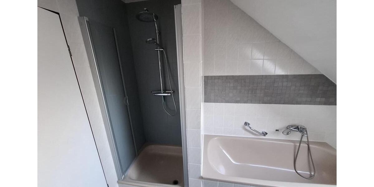 Dachgeschoßwohnung Gifhorn - 4.5 Zimmer, 90 m&sup2;, 810&euro; | Angebot:26638181