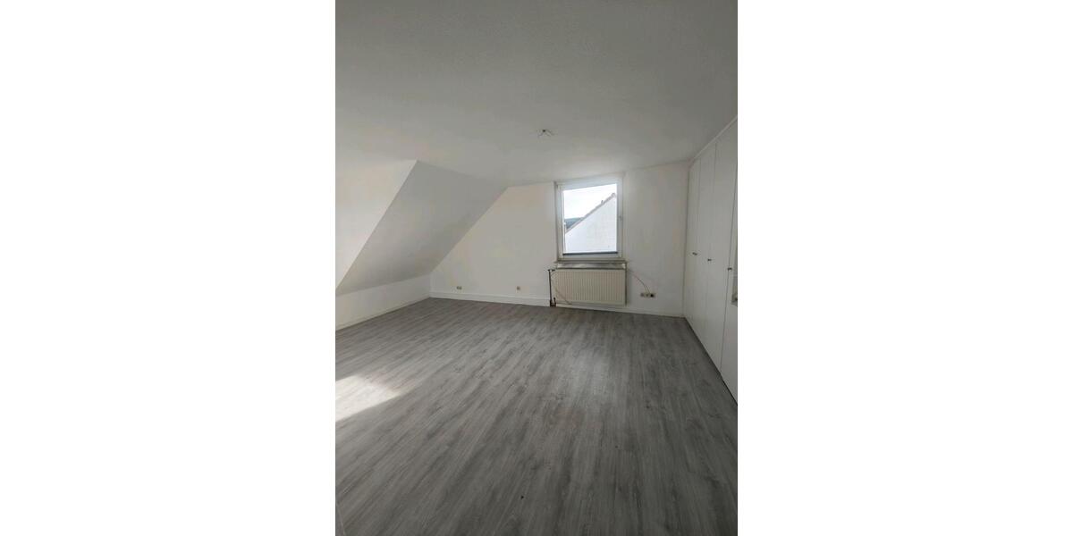 Dachgeschoßwohnung Coppenbrügge - 1.5 Zimmer, 60 m&sup2;, 550&euro; | Angebot:25963608
