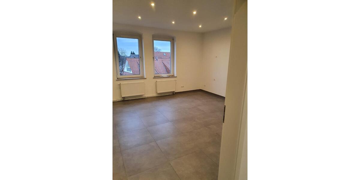 Dachgeschoßwohnung Laatzen - 2 Zimmer, 112 m&sup2;, 900&euro; | Angebot:25813815