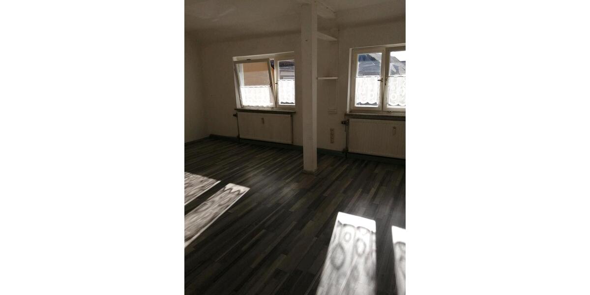 Etagenwohnung Schönsee - 3 Zimmer, 98 m&sup2;, 460&euro; | Angebot:26092314