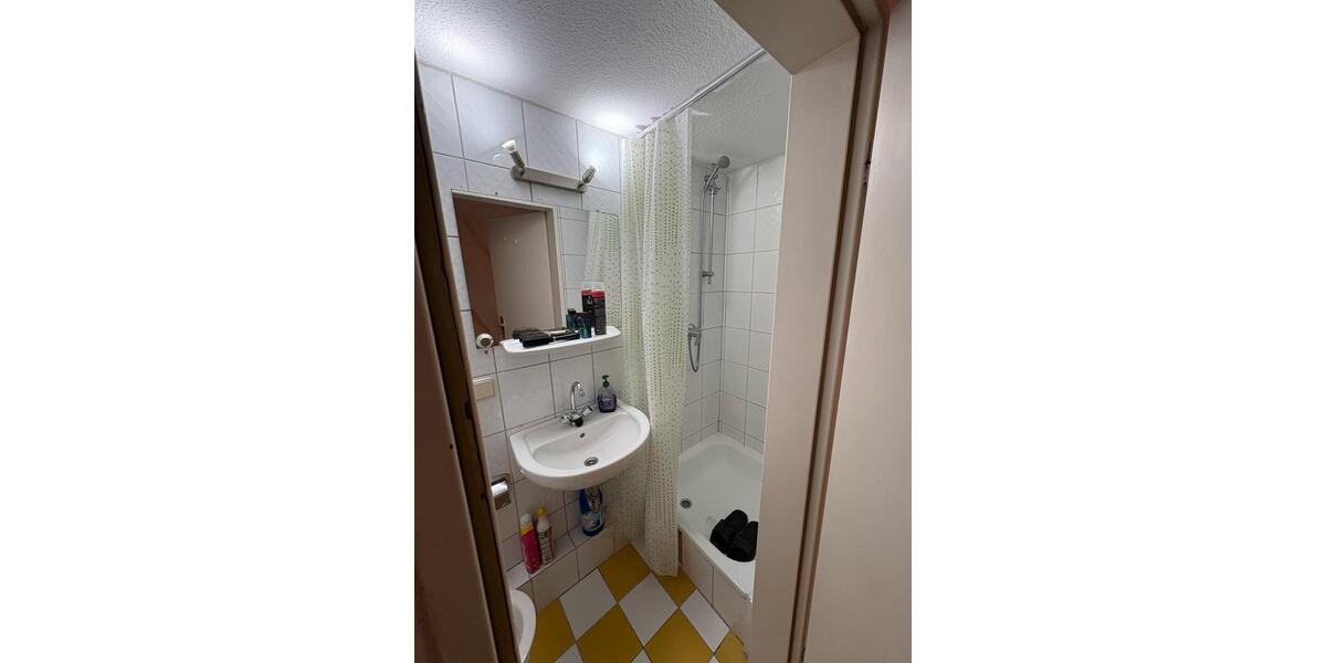 Dachgeschoßwohnung Bremen Gröpelingen - 1 Zimmer, 38 m&sup2;, 500&euro; | Angebot:25931923