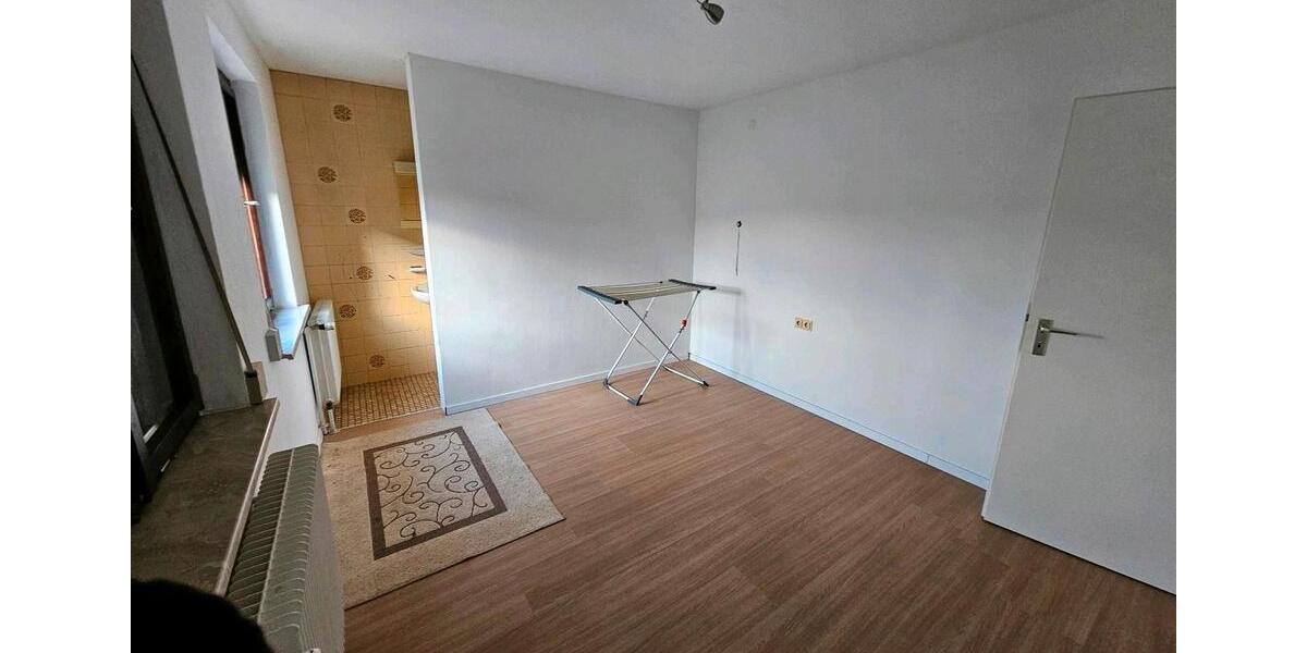 Etagenwohnung Ammerbuch - 5 Zimmer, 180 m&sup2;, 1.800&euro; | Angebot:26032202