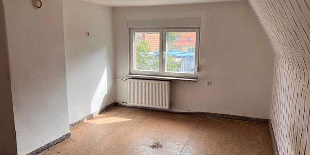 Doppelhaushälfte, 87 qm Wfl., 573 qm Grund, Kamin, neues Bad 3 zimmer
