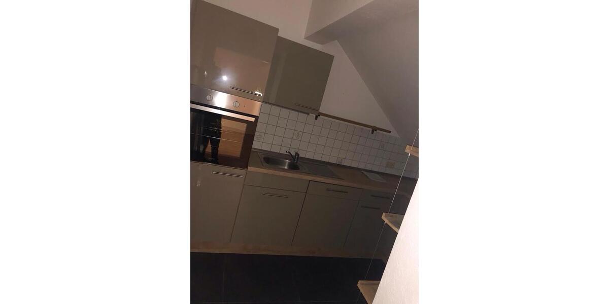 Dachgeschoßwohnung Hennef (Sieg) - 3 Zimmer, 110 m&sup2;, 950&euro; | Angebot:25976726